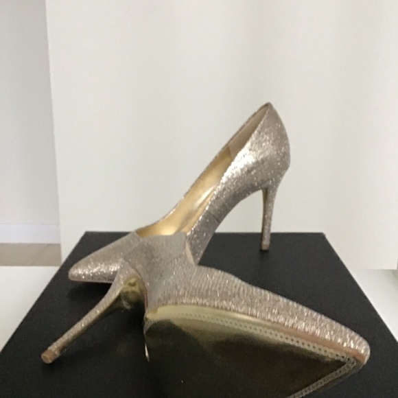 Michael Michael Kors Claire silver/gold high heel shoes size 7 1/2 - Picture 6 of 13